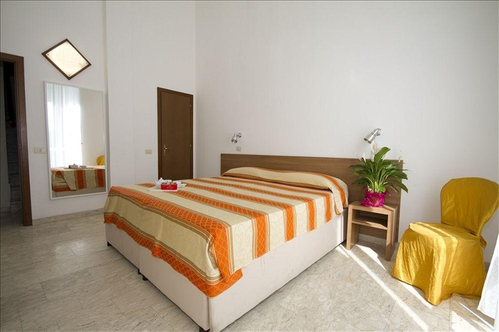 Hotel Derna Viareggio Eksteriør billede