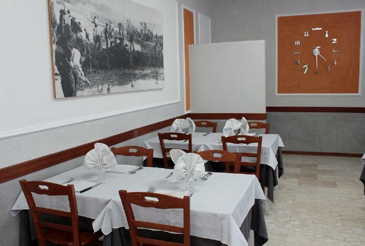 Hotel Derna Viareggio Eksteriør billede