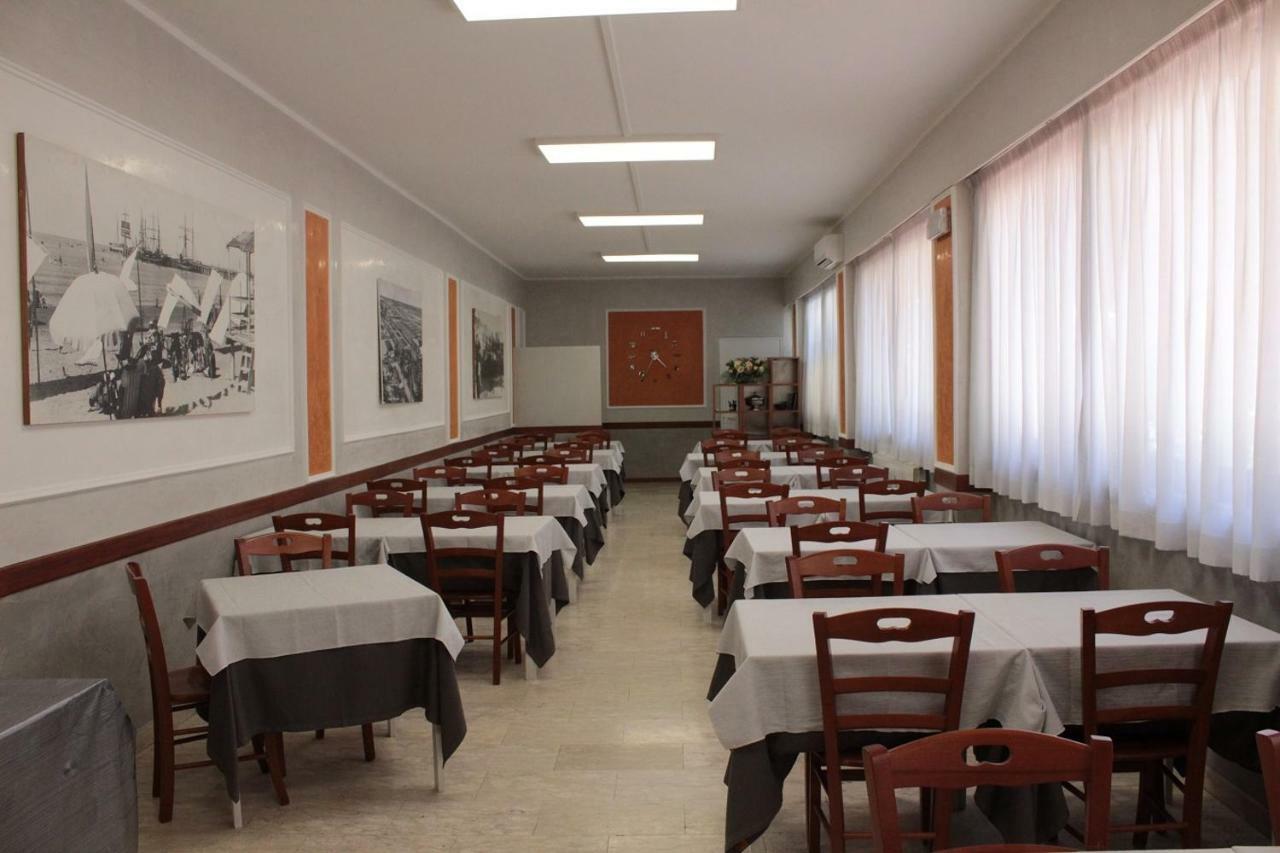 Hotel Derna Viareggio Eksteriør billede
